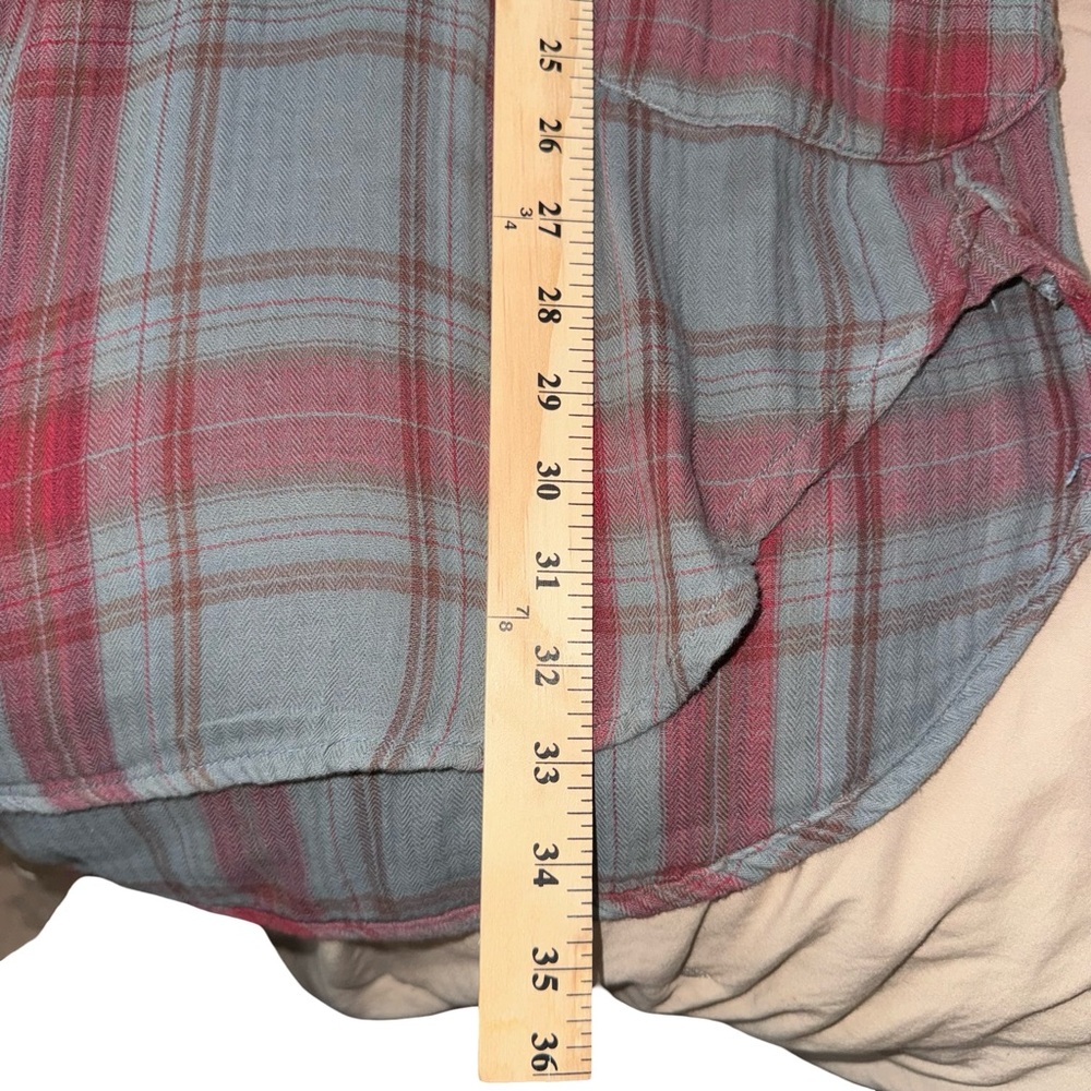 CP Shades Grey Red Plaid Flannel Tunic Top V-Neck Pockets Herringbone L - Picture 8 of 8